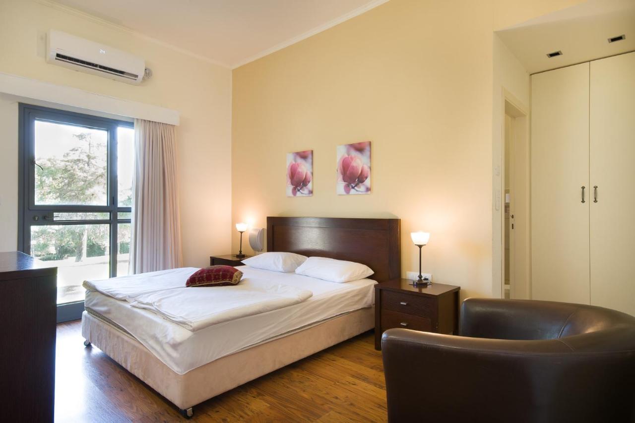 Zohar Badeshe Hotel Daliyya ภายนอก รูปภาพ